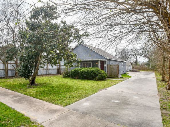 5522 Bunte Street, Houston TX 77026