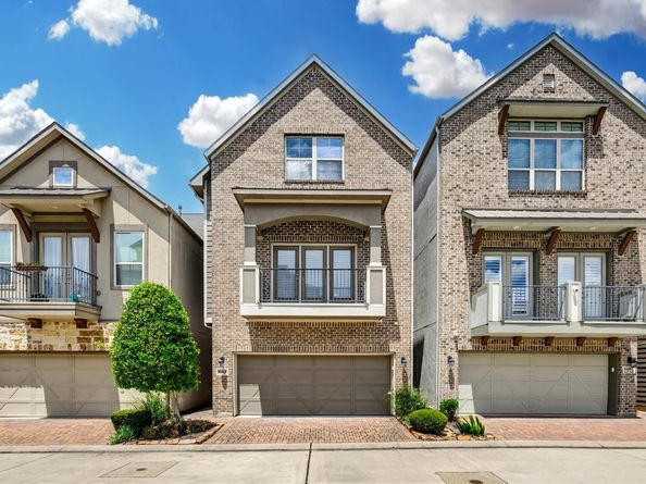 8418 Oak Leaf Point Drive, Houston TX 77055