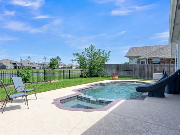2885 Woodland Glen Lane, Conroe TX 77385