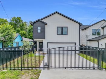 8136 Chateau Street