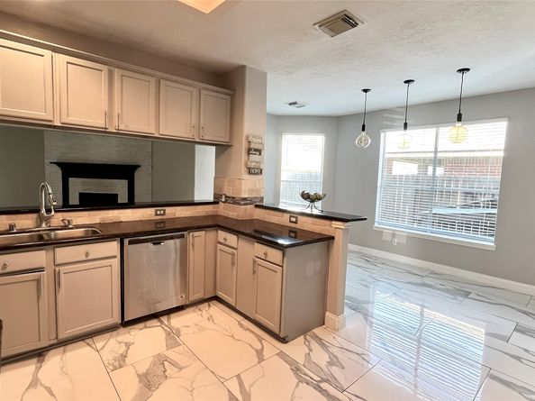 14802 Belterraza Drive, Houston TX 77083