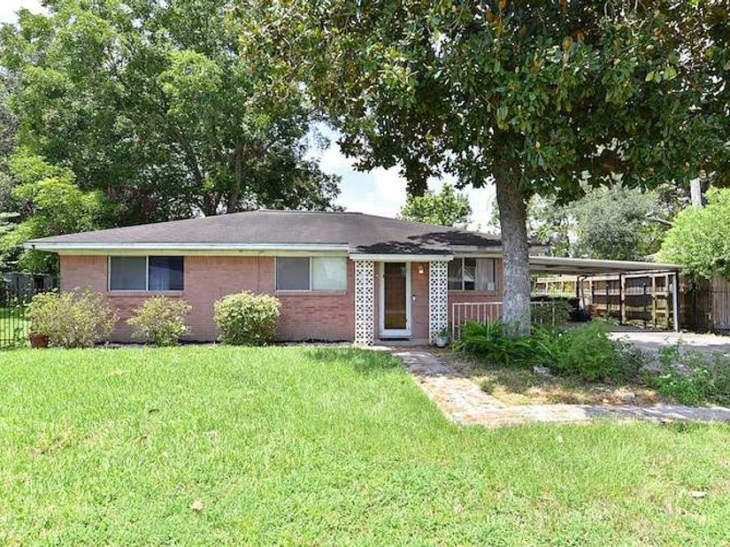 12622 Arp Street, Houston TX 77085