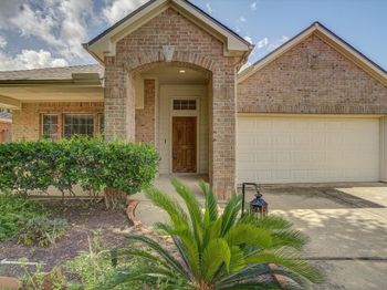 16011 Belleshire Glen Lane
