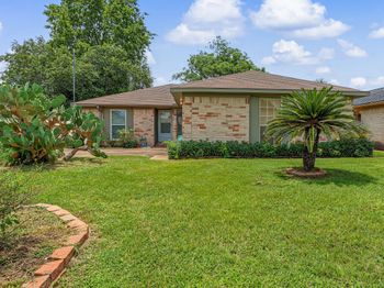 5335 Linda Lane
