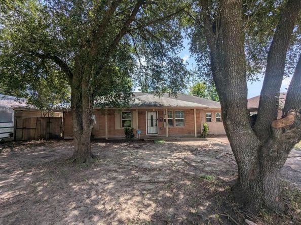 4310 Dacca Drive, Houston TX 77047