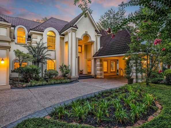 35 W Isle Place, The Woodlands TX 77381