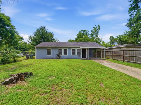 8146 Panay Drive, Houston TX 77033