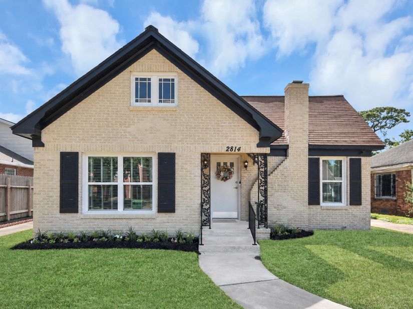 2814 Barbee Street, Houston TX 77004