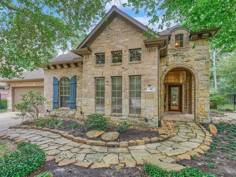 14 Mystic Pines Court, The Woodlands TX 77382