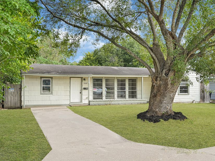 5607 Northridge Drive, Houston TX 77033