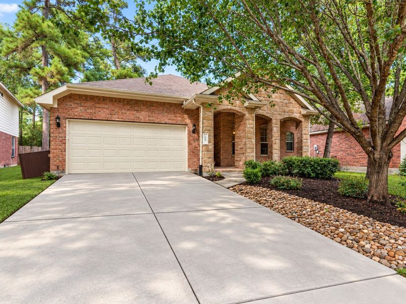 66 Bryce Branch Circle, Spring TX 77382