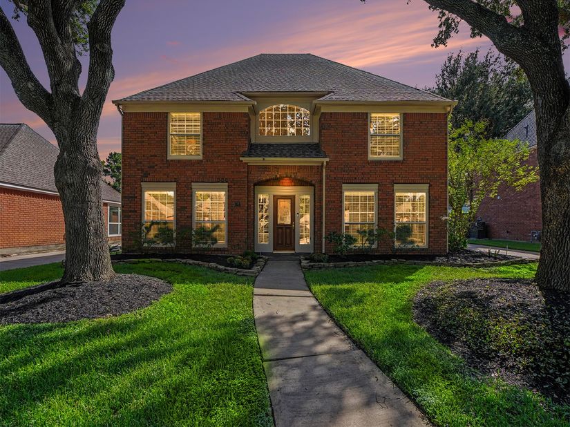 15811 Echo Lodge Drive, Houston TX 77095