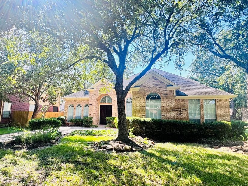 1702 Berkoff Drive, Sugar Land TX 77479
