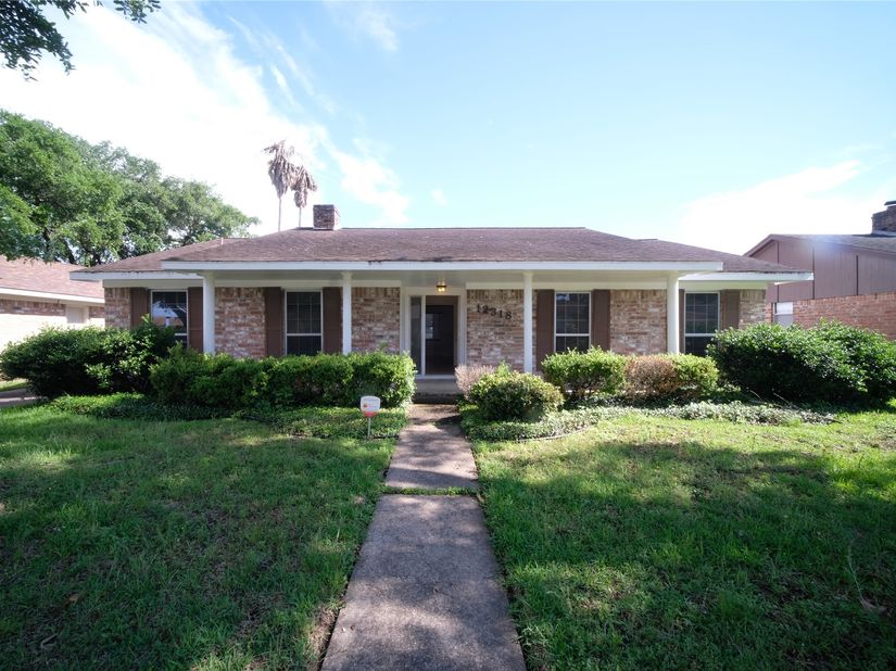 12318 Bexley Drive, Houston TX 77099