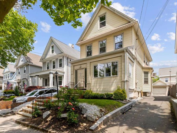 83 West 38th St, Bayonne NJ 07002