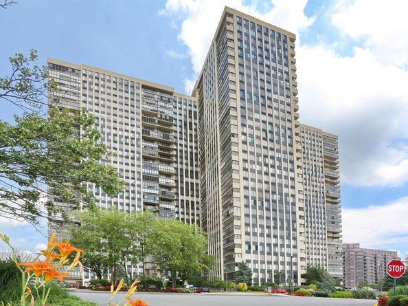 200 Winston Dr 2116, Cliffside Park NJ 07010