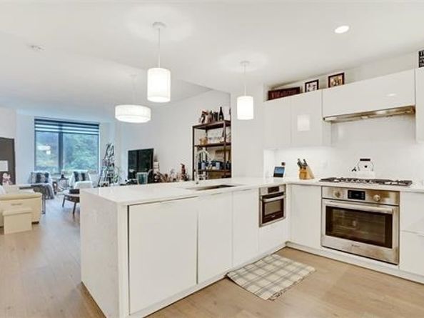 9 Avenue At Port Imperial 327, West New York NJ 07093