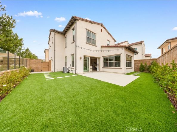 157 Fairgreen, Irvine CA 92618