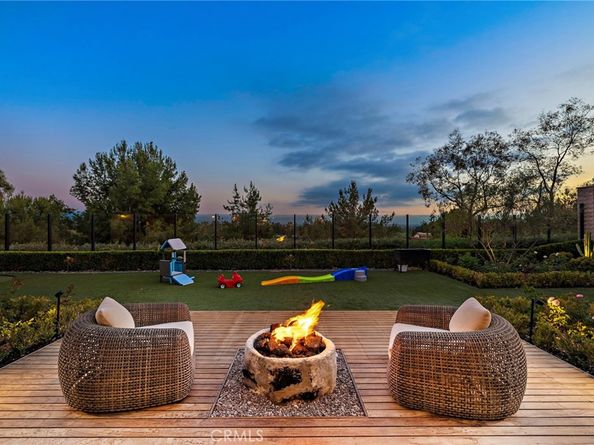 137 Sunset, Irvine CA 92602