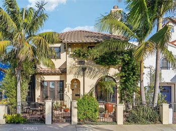 112 Santa Ana Avenue