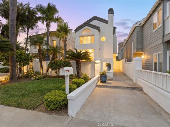 1014 England Street, Huntington Beach CA 92648