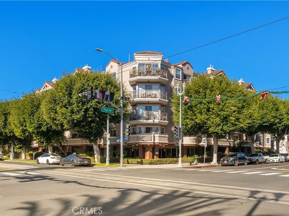 801 Pine 104, Long Beach CA 90813