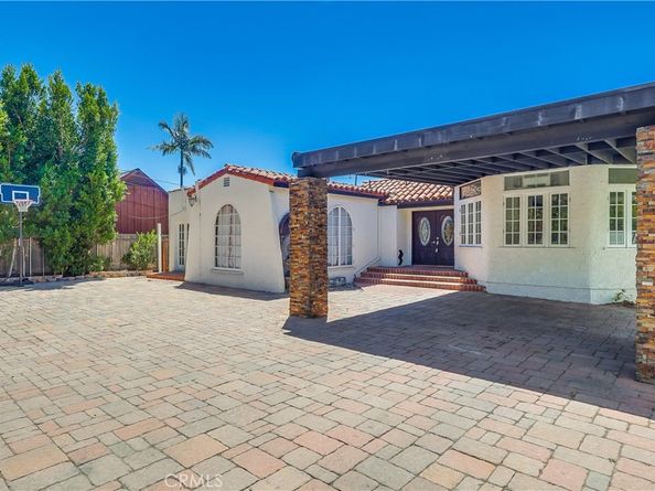 4725 Morella Avenue, Valley Village CA 91607