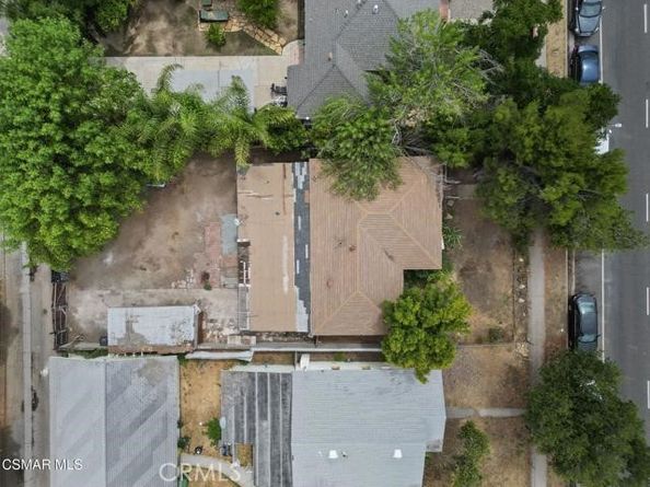 17917 Burbank, Encino CA 91316