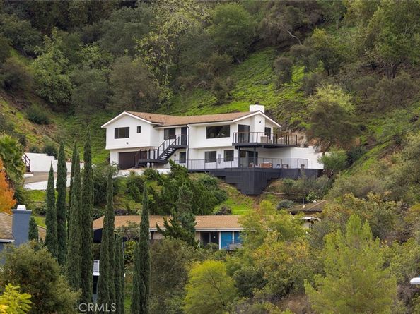 981 Glen Oaks, Pasadena CA 91105