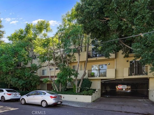 11044 Acama, North Hollywood CA 91602