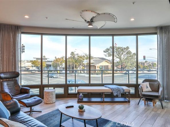 3025 Byron Street 201, San Diego CA 92106