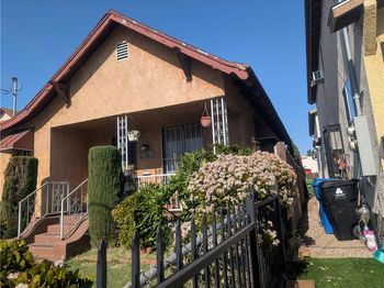 975 E 43RD Street PLACE