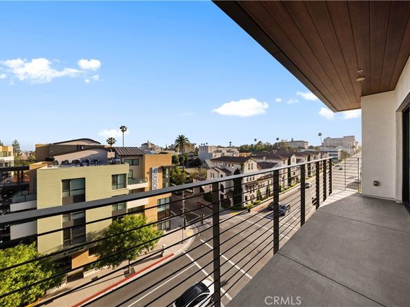 218 N El Molino Avenue 502, Pasadena CA 91101