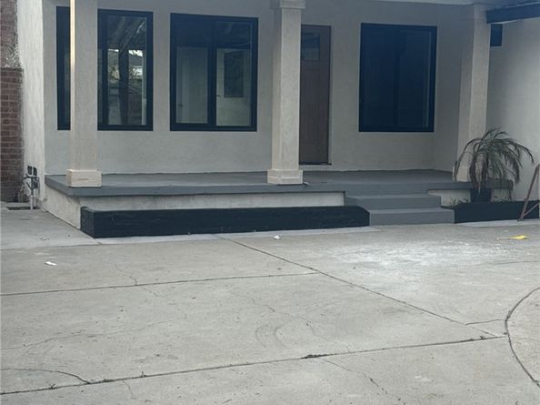 2715 Petaluma Avenue, Long Beach CA 90815