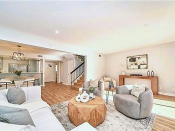 3130 Montrose Avenue