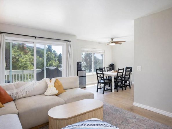 4241 Mesa Vista Way, Unit 5, Oceanside CA 92057