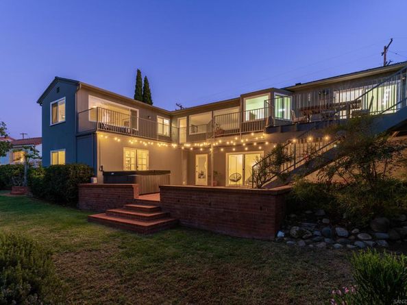 7850 Roseland Dr, La Jolla CA 92037