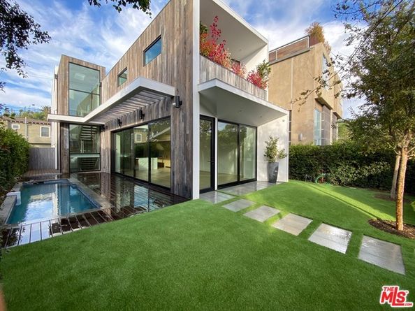 1620 Electric Avenue, Venice CA 90291