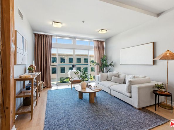 4215 Glencoe Avenue 302, Marina Del Rey CA 90292