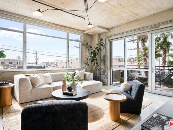 825 E 4th Street 310, Los Angeles CA 90013