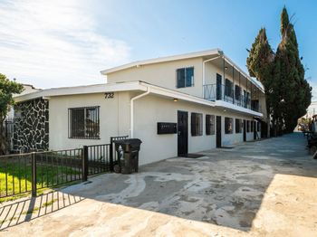 732 W 76th Street