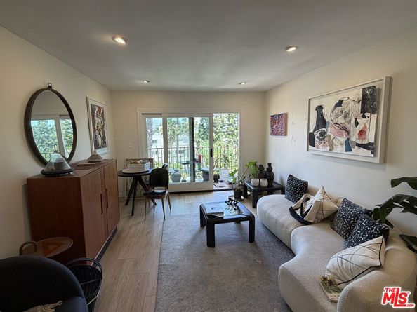 3407 Huxley Street 39, Los Angeles CA 90027