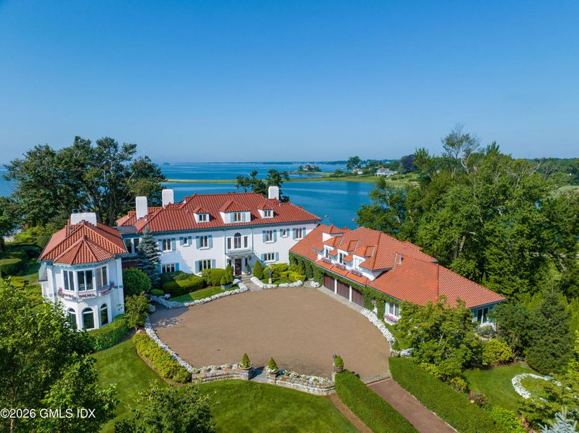 108 Cedar Cliff Road, Riverside CT 06878