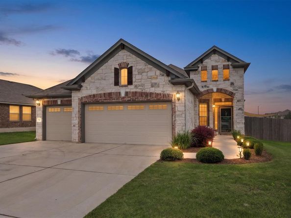 732 Manzano LN, Pflugerville TX 78660
