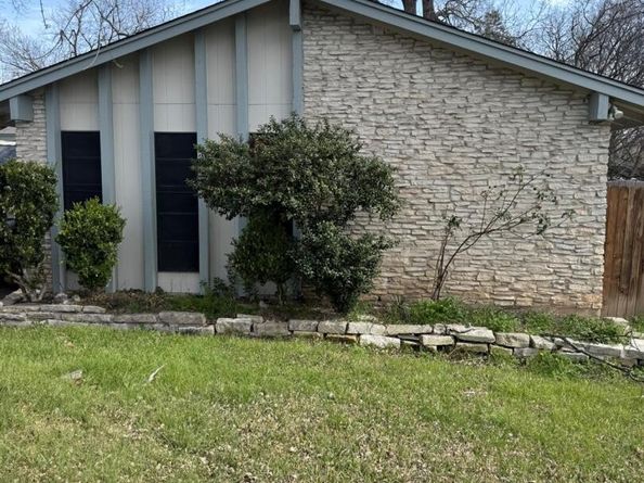 9505 N Creek DR, Austin TX 78753