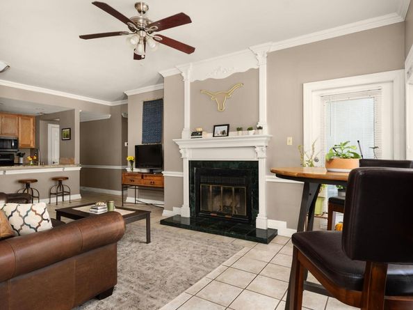 807 W 25th ST 207, Austin TX 78705