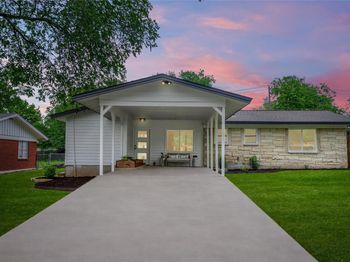 5907 Eureka DR