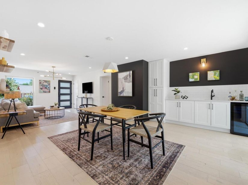 2609 Berkett DR, Austin TX 78745