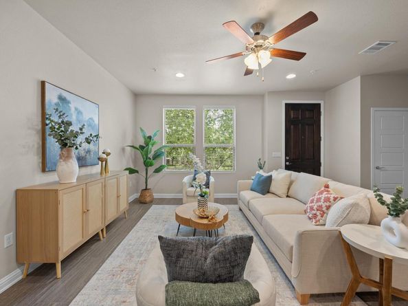 6814 E Riverside DR 104, Austin TX 78741