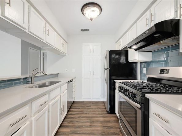 3839 SE Dry Creek DR 244, Austin TX 78731